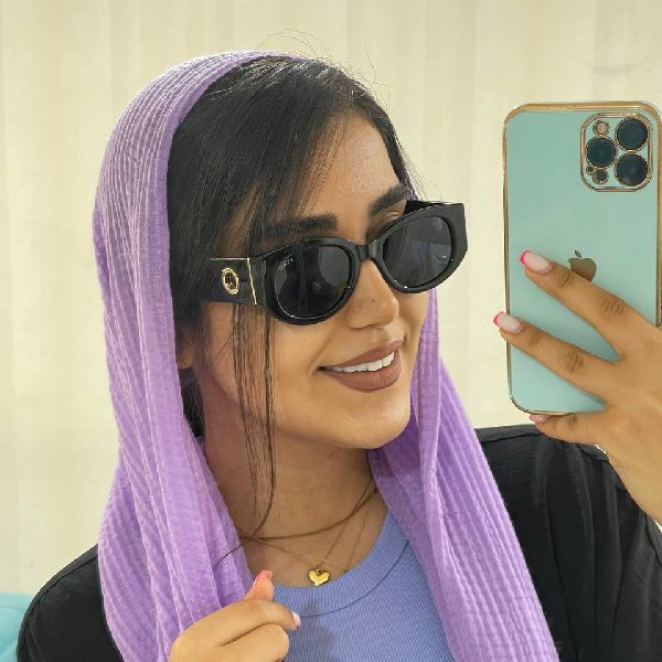 عینک آفتابی زنانه با فریم شیک و خاص