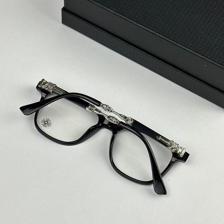عینک بلوکات Chrome Hearts طراحی لوکس