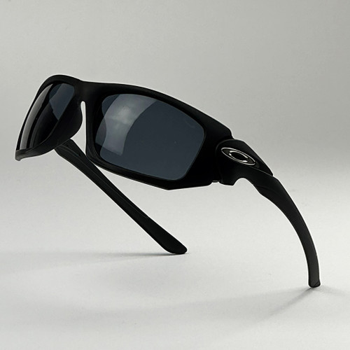 عینک آفتابی مدل Oakley اسپرت مشکی UV400