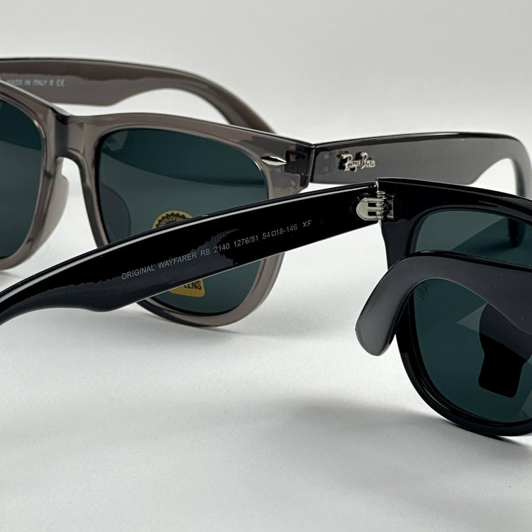 عینک آفتابی ریبن مدل Wayfarer با طراحی کلاسیک مناسب بانوان و آقایان