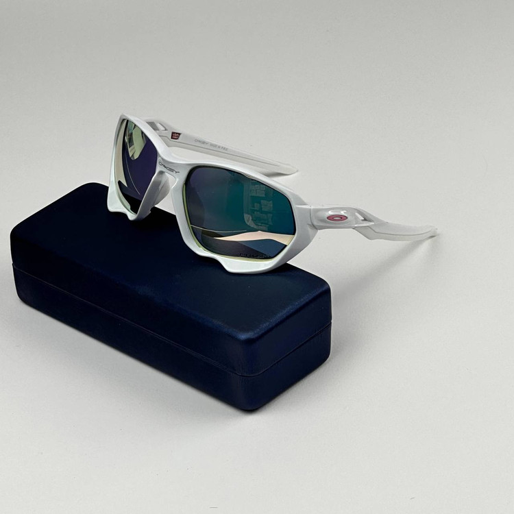 عینک اسپرت اوکلی Polarized مناسب دوچرخهسواری، موتورسواری و طبیعتگردی